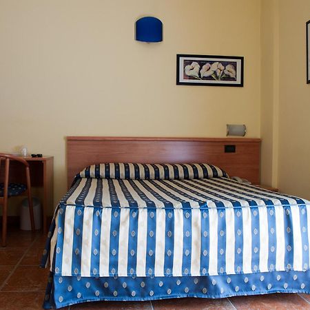 Hotel Blue Ribbon Vercelli Exteriér fotografie